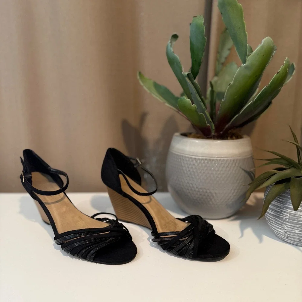 Garage tiara black